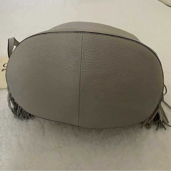 🌸 G.I.L.I. Genuine Leather Bucket Bag 🌸 - Picture 5 of 6